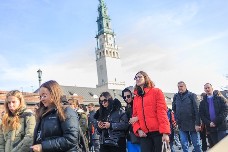 Pielgrzymka maturzystów diecezji świdnickiej - cz. 01