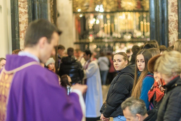 Pielgrzymka maturzystów diecezji świdnickiej - cz. 01