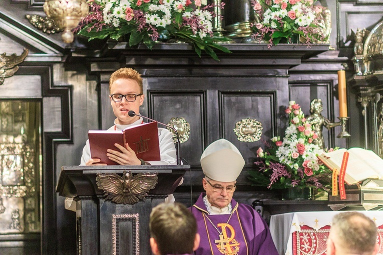 Pielgrzymka maturzystów diecezji świdnickiej - cz. 01