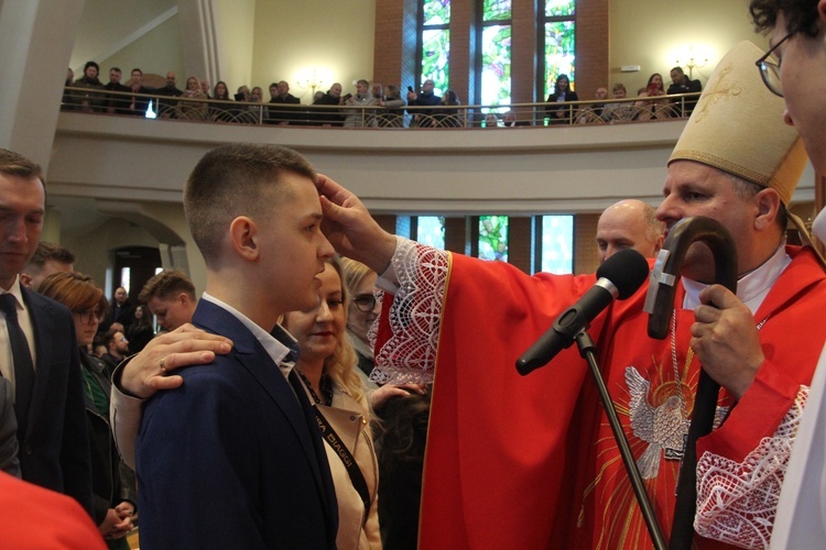 Bierzmowanie u Jana Pawła II w Nowym Sączu