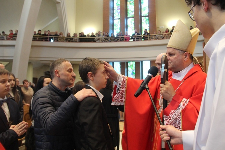 Bierzmowanie u Jana Pawła II w Nowym Sączu