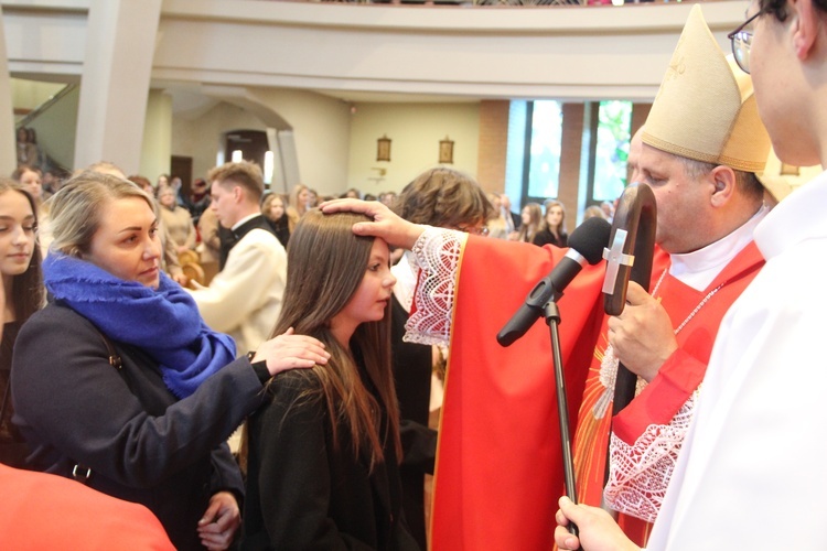 Bierzmowanie u Jana Pawła II w Nowym Sączu