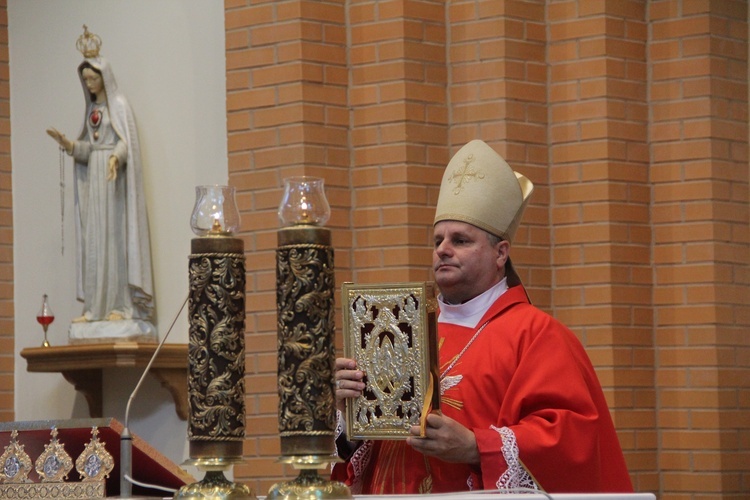 Bierzmowanie u Jana Pawła II w Nowym Sączu