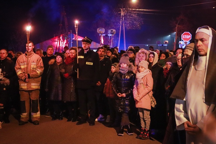 Inscenizowana Droga Krzyżowa ulicami Łowicza