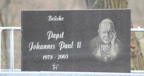 Krzyż pokonał granicę