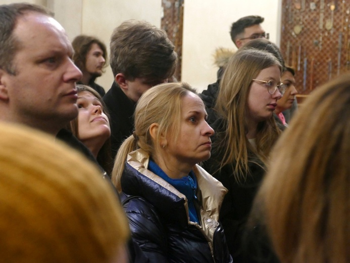 Pielgrzymka maturzystów diecezji świdnickiej na Jasną Górę - cz. 02