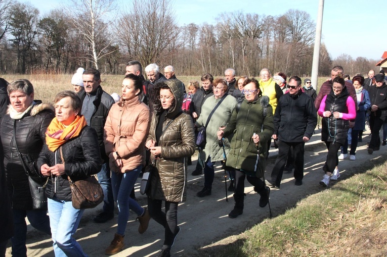 Droga Krzyżowa z Pilzna do Słotowej