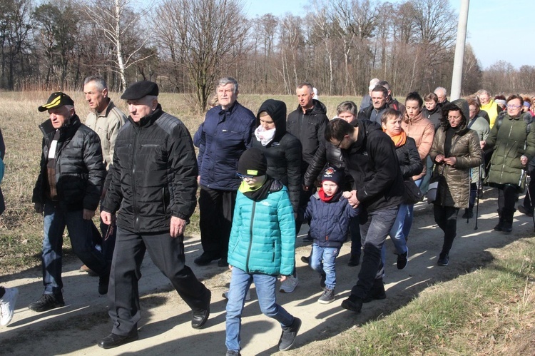 Droga Krzyżowa z Pilzna do Słotowej