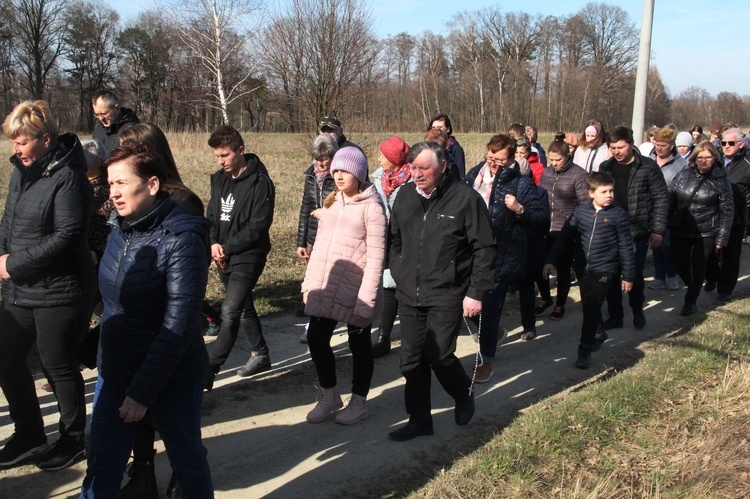 Droga Krzyżowa z Pilzna do Słotowej