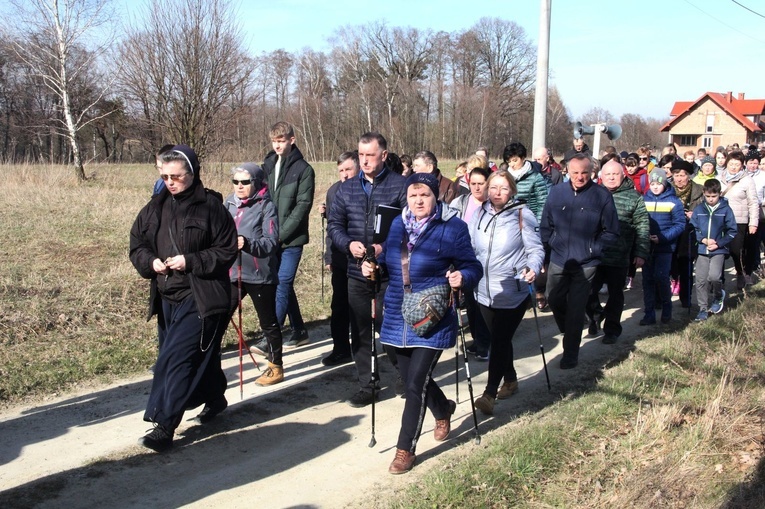 Droga Krzyżowa z Pilzna do Słotowej