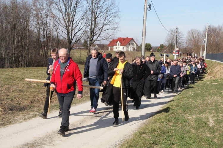 Droga Krzyżowa z Pilzna do Słotowej