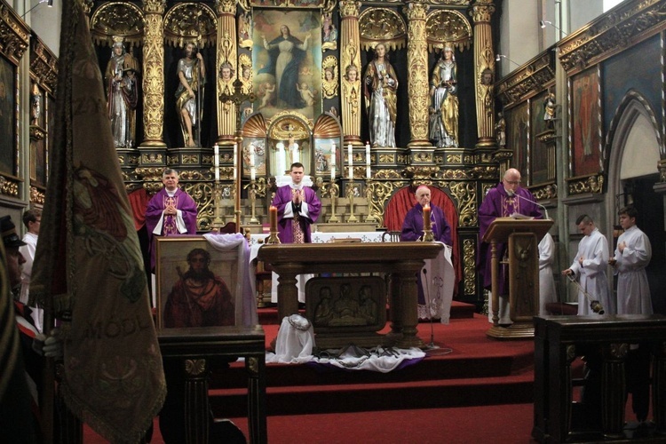 90. rocznica sakry abp. Józefa Gawliny w Raciborzu