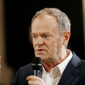 Tusk: Pedofilia w Kościele nie może kwestionować tego, jak ważną postacią był Jan Paweł II