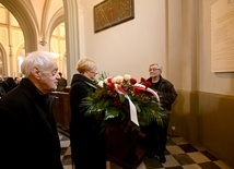 Tablica upamiętniająca kapelanów Wojska Polskiego zamordowanych przez Sowietów