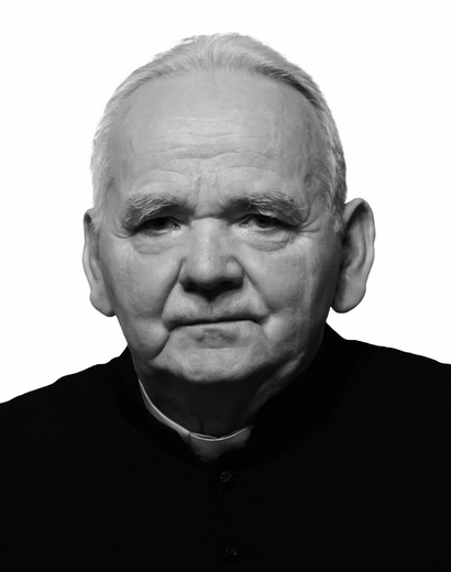 Śp. ks. Stefan Kryj (1941-2023).
