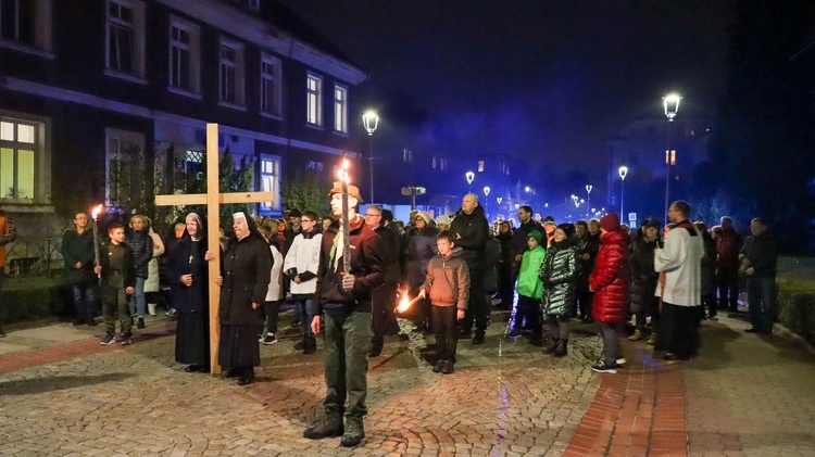 Droga Krzyżowa po ulicach Szczawna-Zdroju