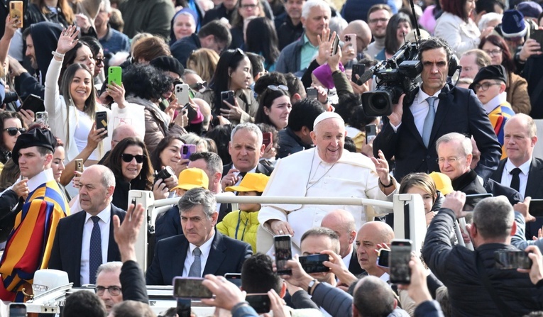 Papieskie celebracje liturgiczne podczas Wielkiego Tygodnia i Wielkanocy