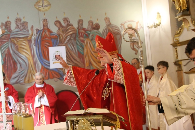 Bierzmowanie w Olszynach koło Wojnicza