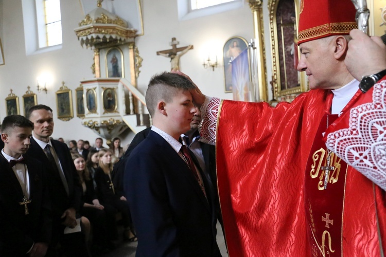 Bierzmowanie w Olszynach koło Wojnicza