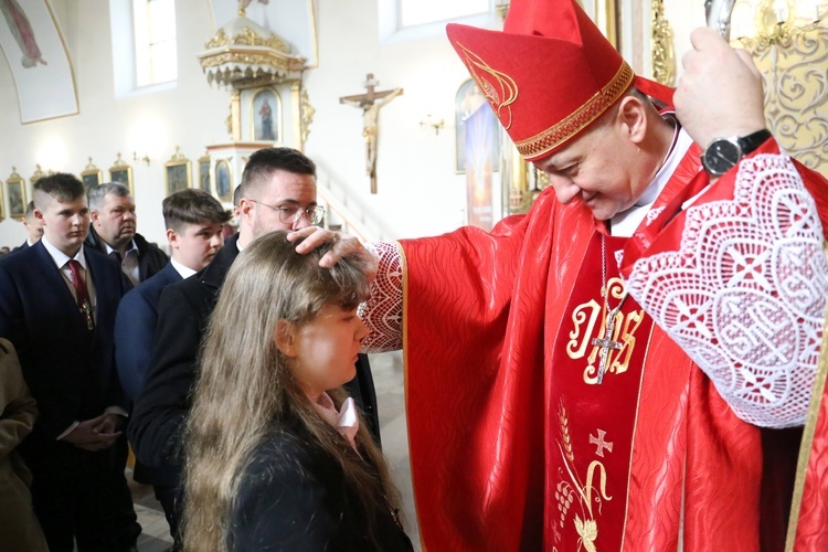 Bierzmowanie w Olszynach koło Wojnicza