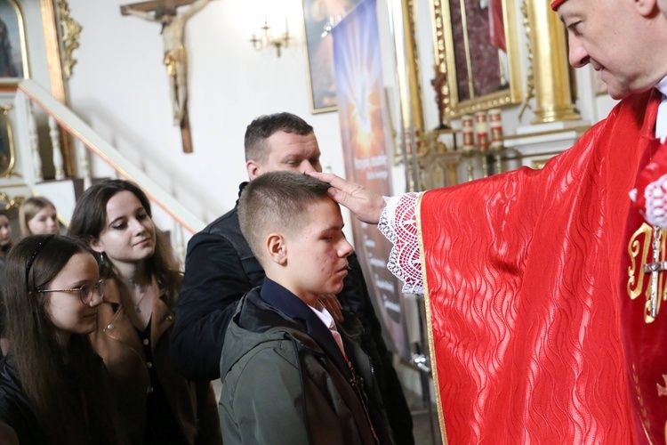 Bierzmowanie w Olszynach koło Wojnicza