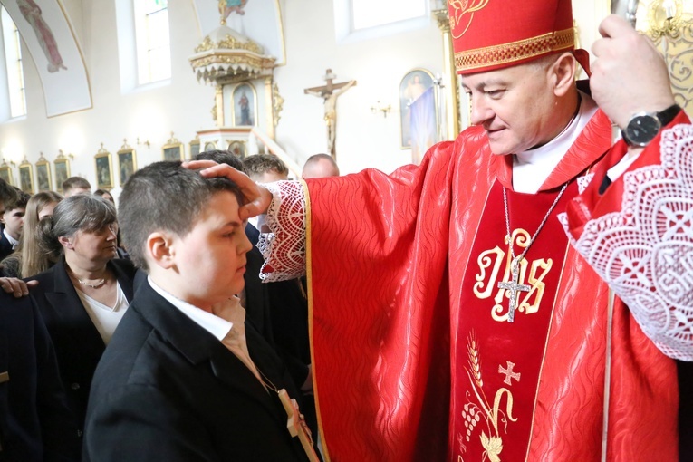 Bierzmowanie w Olszynach koło Wojnicza