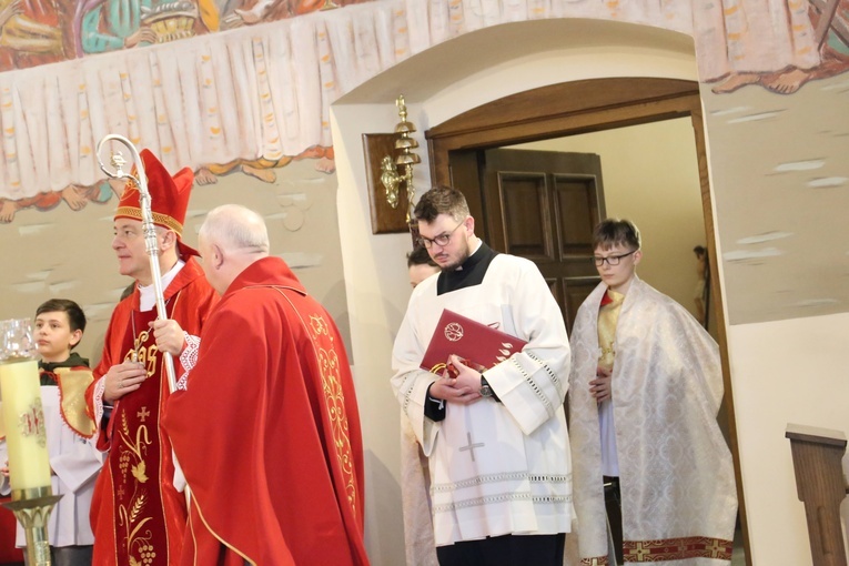 Bierzmowanie w Olszynach koło Wojnicza