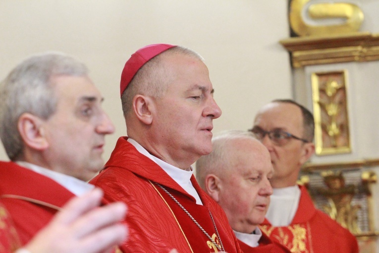 Bierzmowanie w Olszynach koło Wojnicza