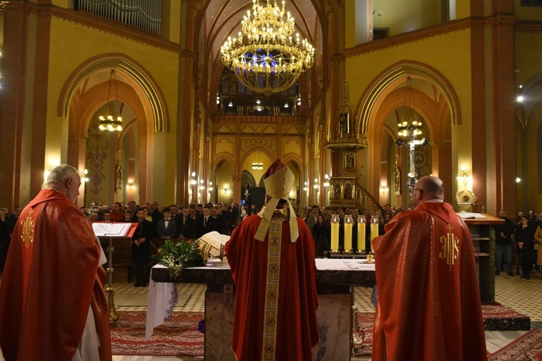 Bierzmowanie w parafii św. Rodziny w Tarnowie