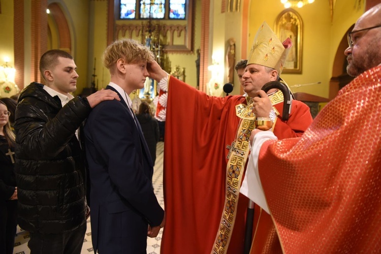 Bierzmowanie w parafii św. Rodziny w Tarnowie