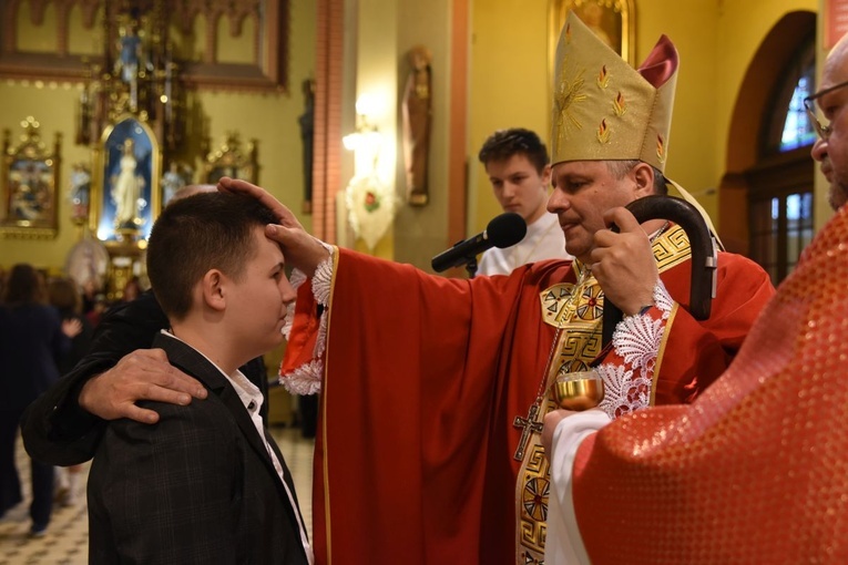 Bierzmowanie w parafii św. Rodziny w Tarnowie