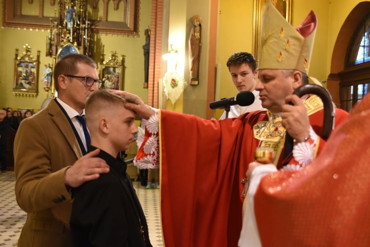 Bierzmowanie w parafii św. Rodziny w Tarnowie