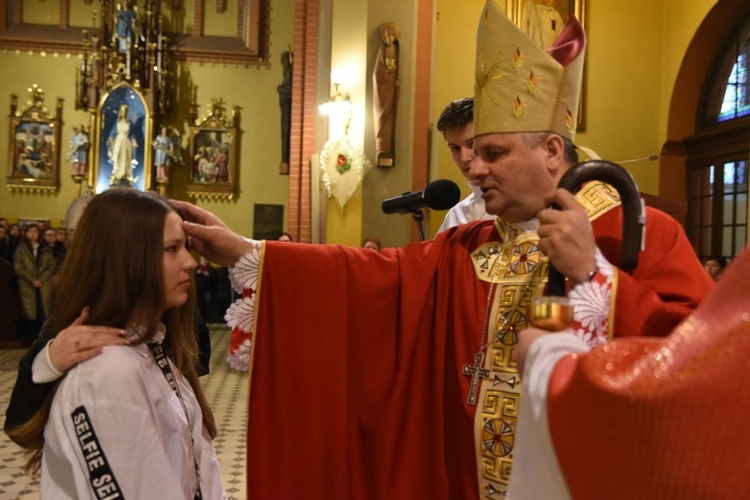 Bierzmowanie w parafii św. Rodziny w Tarnowie