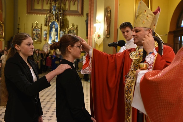 Bierzmowanie w parafii św. Rodziny w Tarnowie