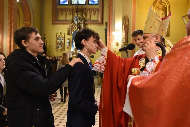 Bierzmowanie w parafii św. Rodziny w Tarnowie