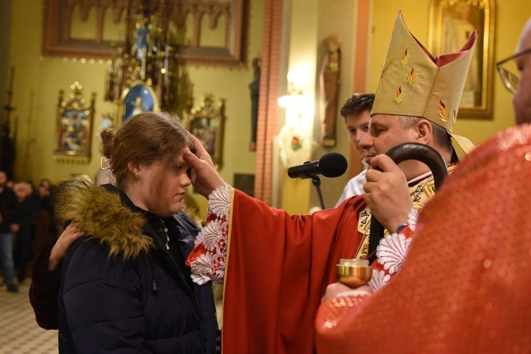 Bierzmowanie w parafii św. Rodziny w Tarnowie