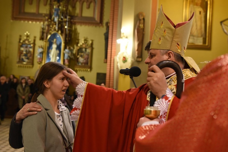 Bierzmowanie w parafii św. Rodziny w Tarnowie