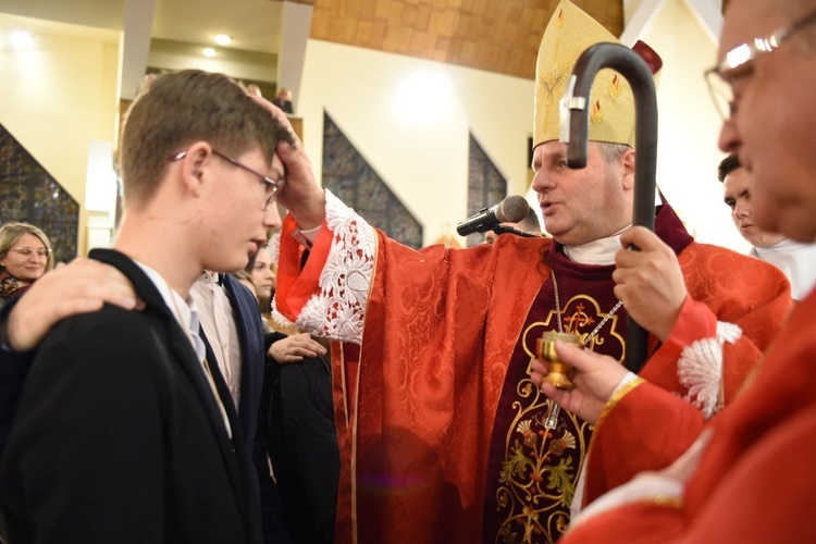 Bierzmowanie w parafii Miłosierdzia Bożego w Tarnowie