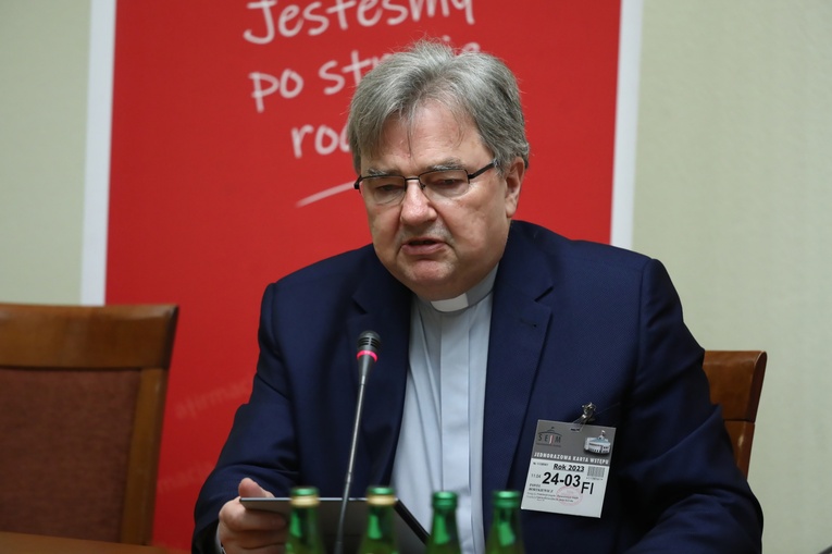 Ks. prof. Bortkiewicz: Jeżeli odmówimy najsłabszym, jakim jest poczęte dziecko prawa do istnienia, to mamy zniszczoną demokrację