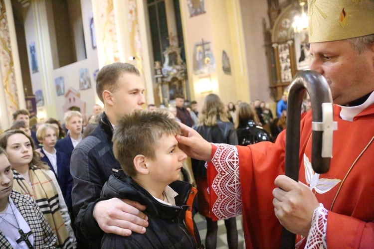 Bierzmowanie w Porąbce Uszewskiej