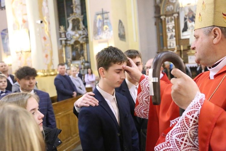 Bierzmowanie w Porąbce Uszewskiej