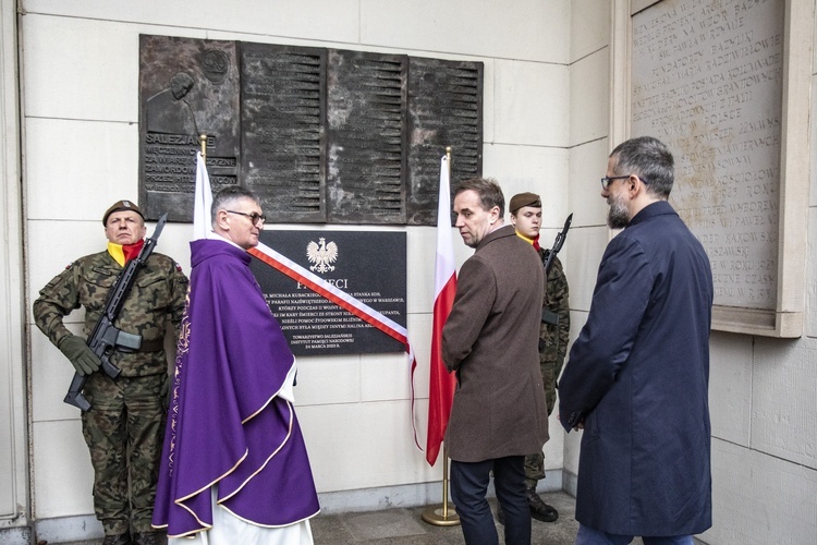 Ratującym Żydów. Tablica w bazylice salezjanów na Pradze