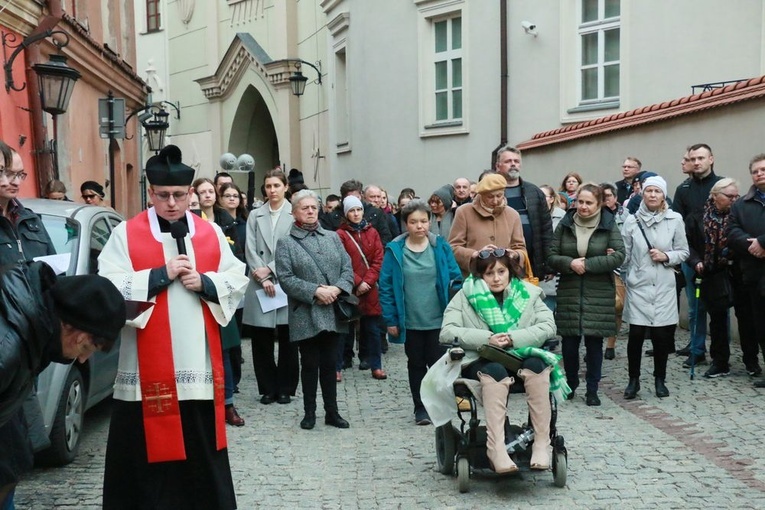 Droga Krzyżowa KWC