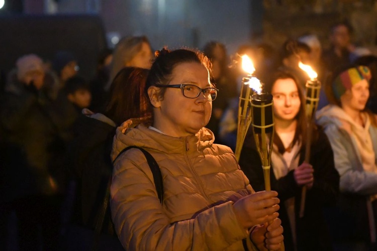 Rzepin. Poszli za krzyżem z Janem Pawłem II