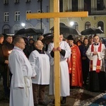 Wałbrzych. Droga Krzyżowa ulicami Śródmieścia