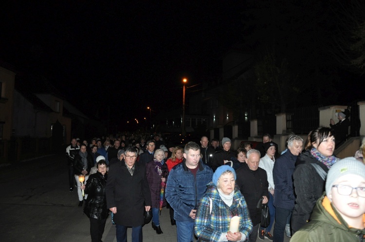 Jubileuszowa Droga Krzyżowa w Sławikowie