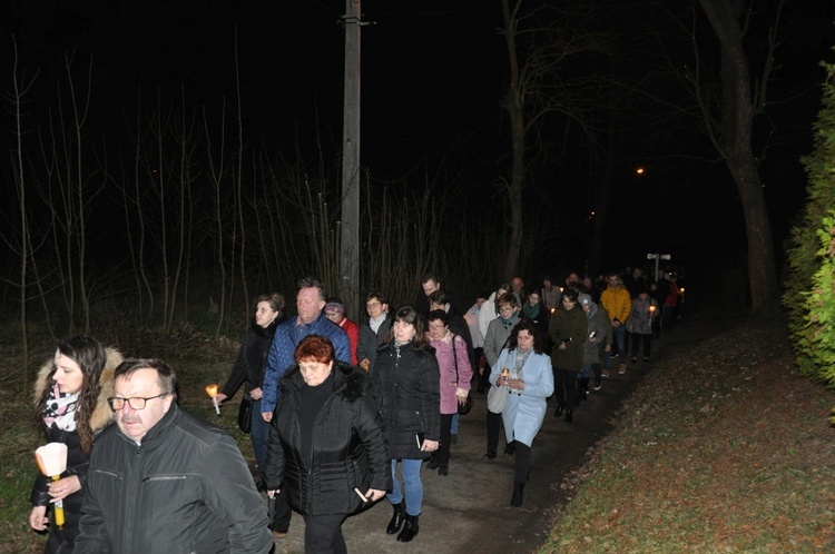 Jubileuszowa Droga Krzyżowa w Sławikowie