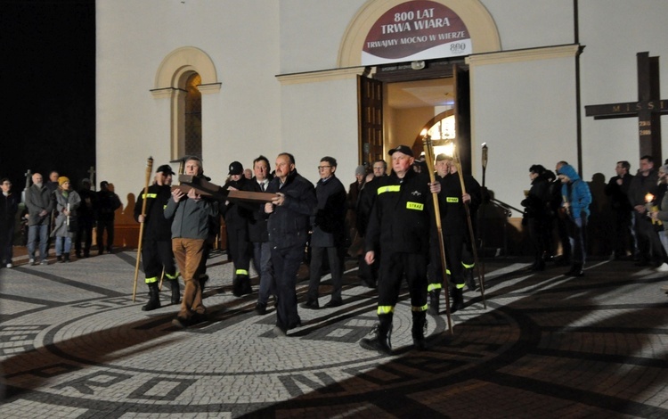 Jubileuszowa Droga Krzyżowa w Sławikowie