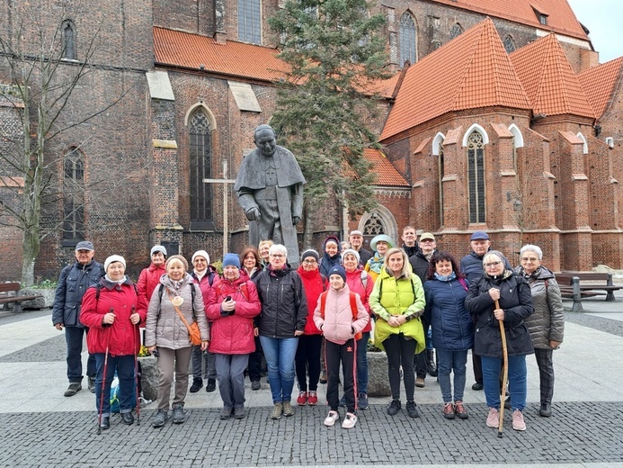 Caminowa pielgrzymka do Małujowic