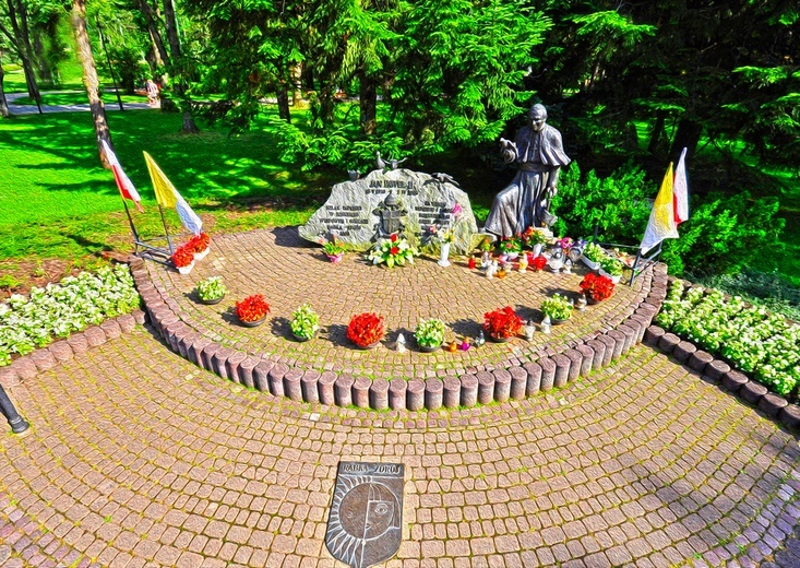 Obrona Jana Pawła II w uzdrowisku 